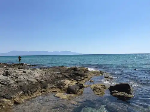 ammolofoi beach rocks